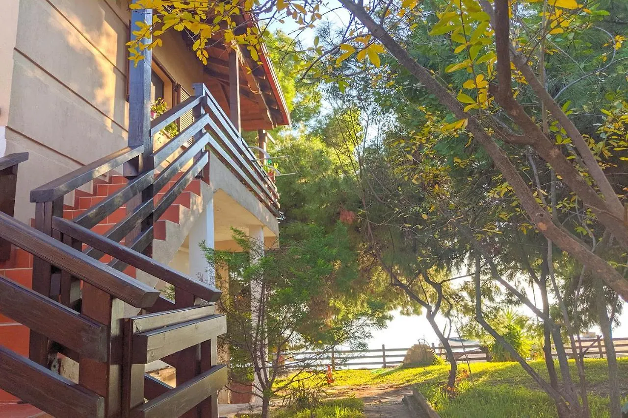 Barlee II Beach Front House, Metamorfosi Villa Greece